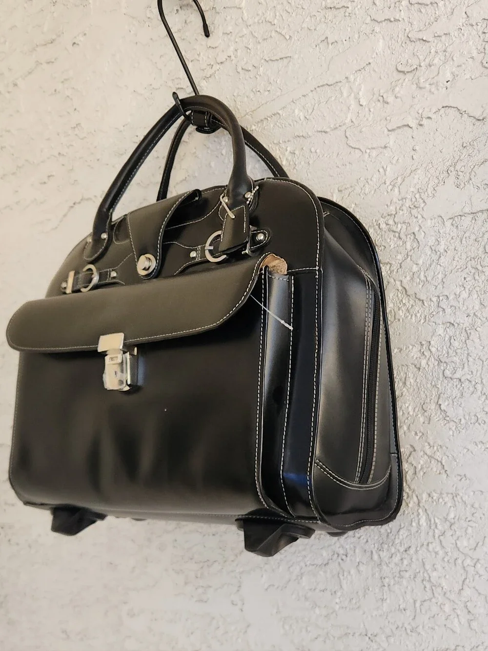 McKlein Edgebrook Leather Wheeled Laptop Briefcase - Picture 2 of 8